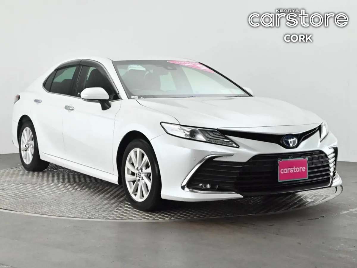 Toyota Camry 2.5 Hybrid Auto - Image 1