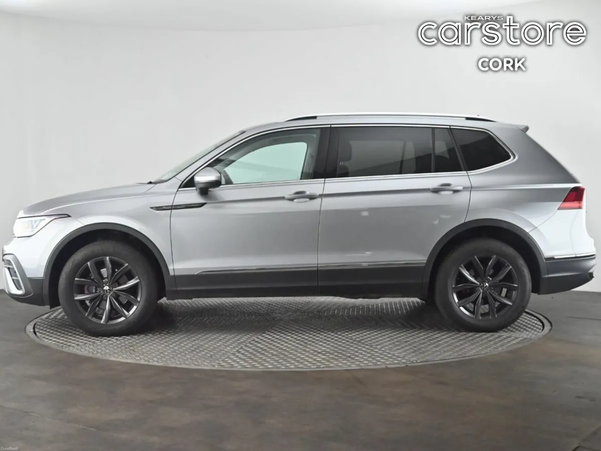 Volkswagen Tiguan Allspace 2.0 TDI  Life 7 Seats - Image 6