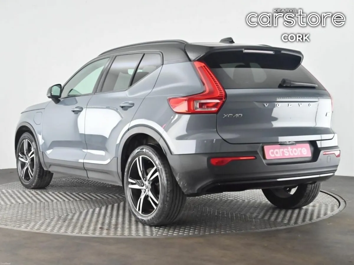 Volvo XC40 Xc40 R-Design T4 Recharge Auto  R-Desig - Image 4