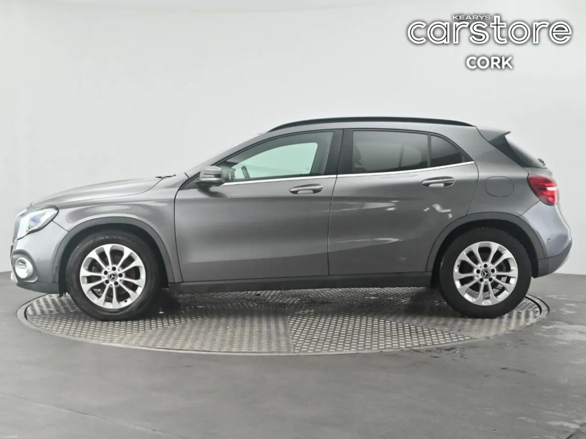 Mercedes-Benz GLA GLA 180 STYLE - Image 6