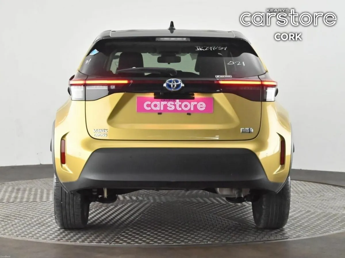 Toyota Yaris Cross 1.5 Hybrid Auto - Image 4