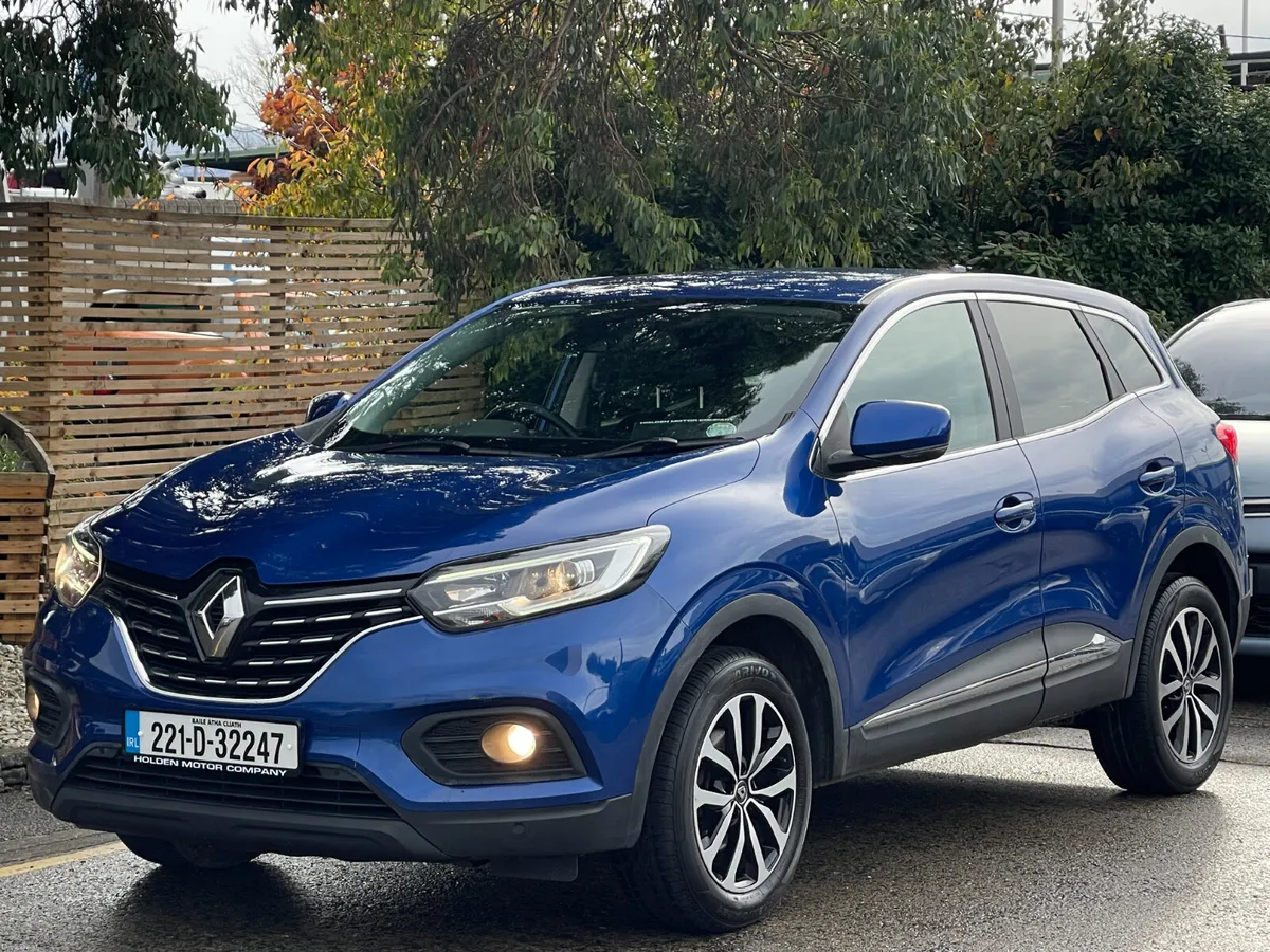 2022 Renault Kadjar.REAR CAMERA.TOUCH SCREEN MEDIA - Image 1