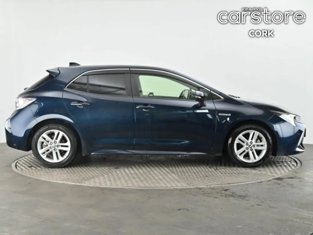 Toyota Corolla Sport 1.8 Hybrid - Image 3
