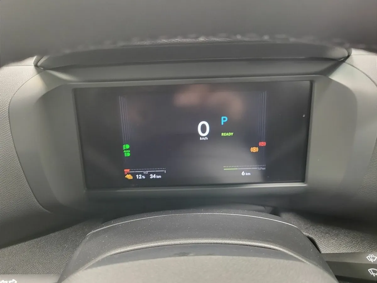 Citroen e-C4 Max 420 Range 54Kw 136Hp From €106 Pe - Image 6