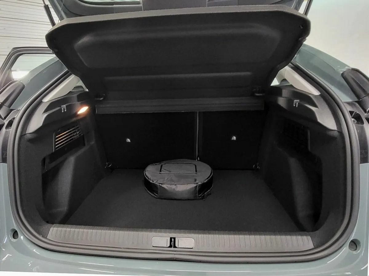 Citroen e-C4 Plus BEV 420 range 54Kwh 156HP From € - Image 6