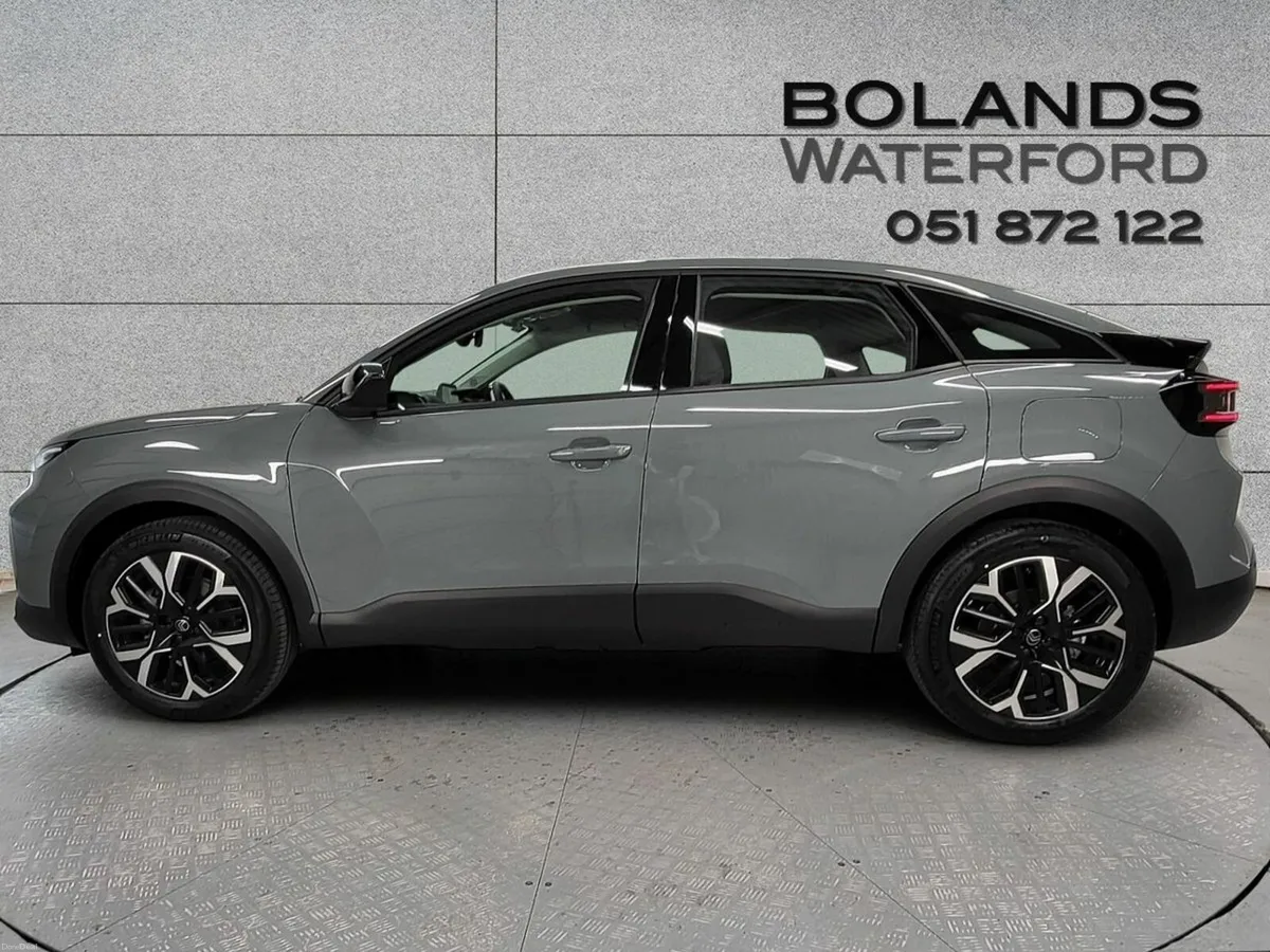 Citroen e-C4 Plus BEV 420 range 54Kwh 156HP From € - Image 4