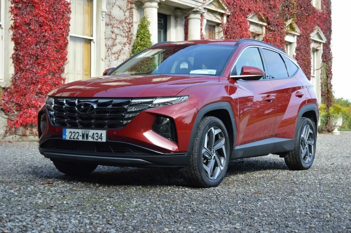 Hyundai Tucson 2WD Executive Plus HEV Auto - Image 1