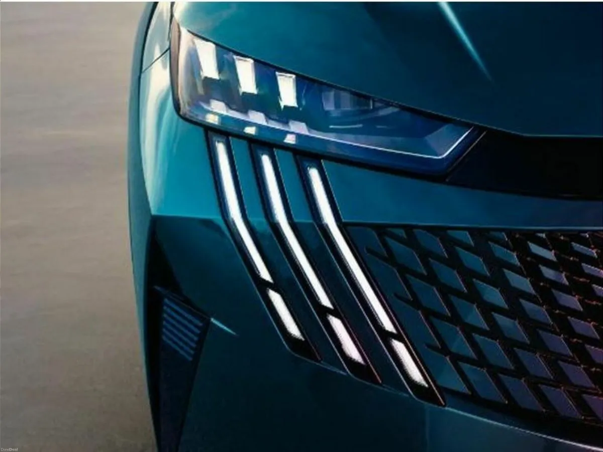 Peugeot 3008 Allure Hybrid 145bhp *ORDER YOUR 261 - Image 4