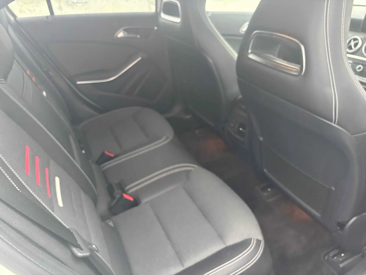 Mercedes A Class  A180 Automatic fully loaded 2016 - Image 4