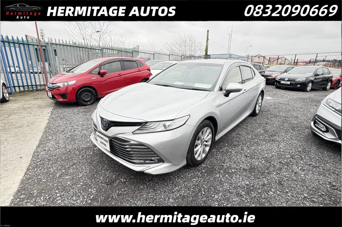 Toyota Camry 2.5 Hybrid Automatic 2019 - Image 1