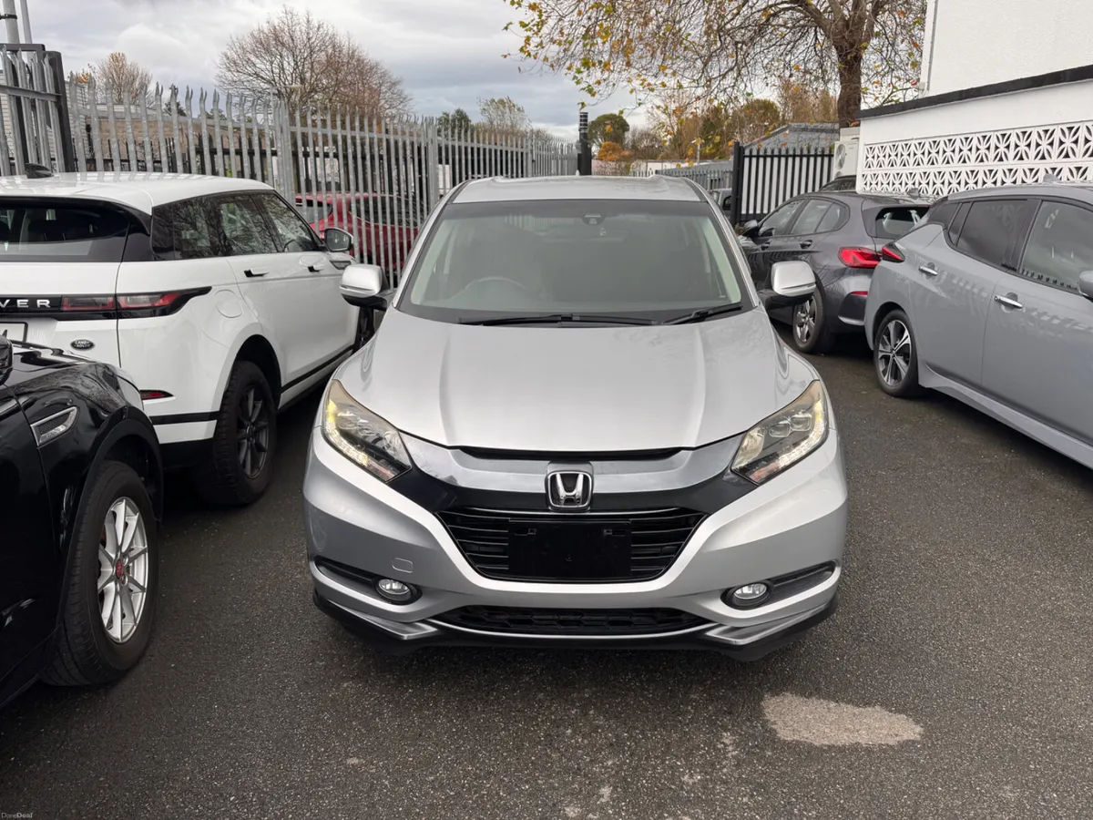 2014 HONDA VEZEL 1.5 Hybrid - Image 4