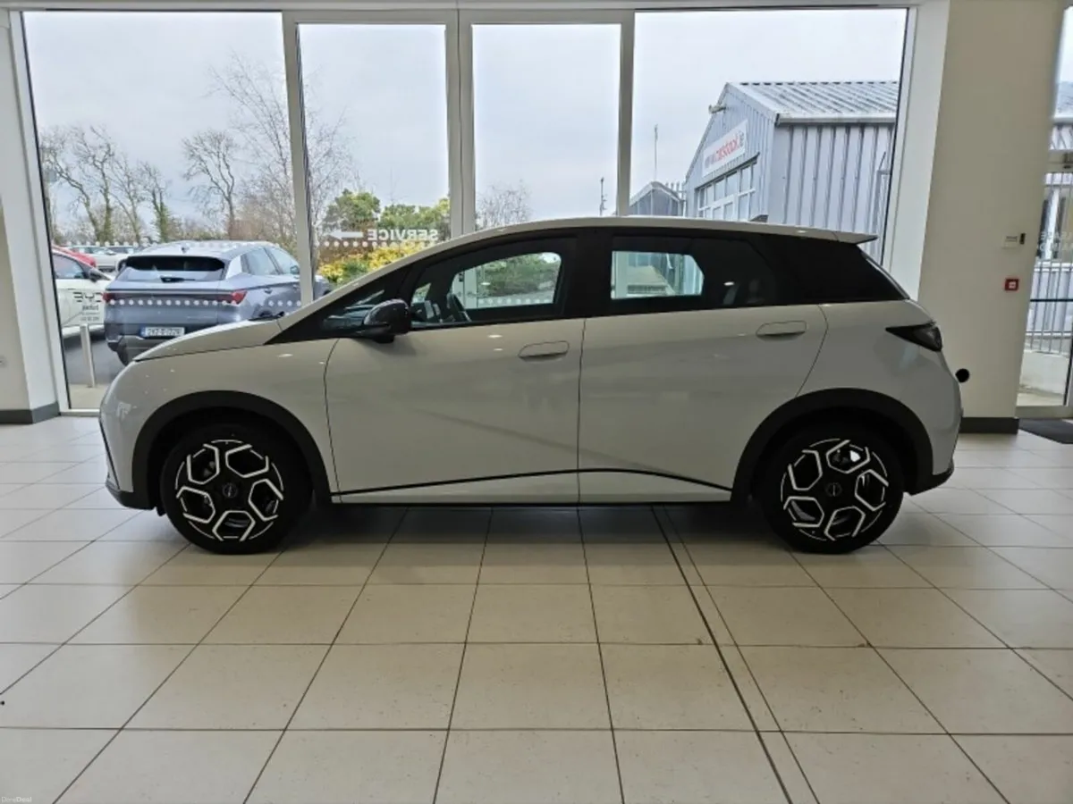 BYD DOLPHIN Comfort 60.4kWh 427km HEAT PUMP INCLUD - Image 2