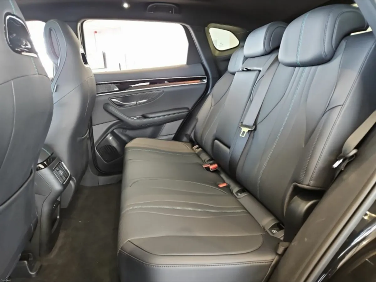 BYD SEAL U Boost DM - i 80KM EV range - Image 3