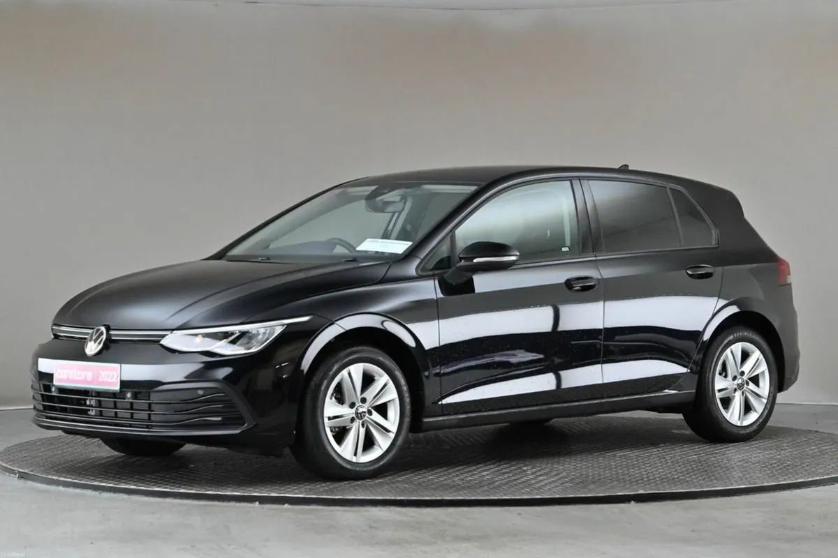 Volkswagen Golf 1.0 eTSI DSG ACTIVE BAS MILD HYBRI - Image 4