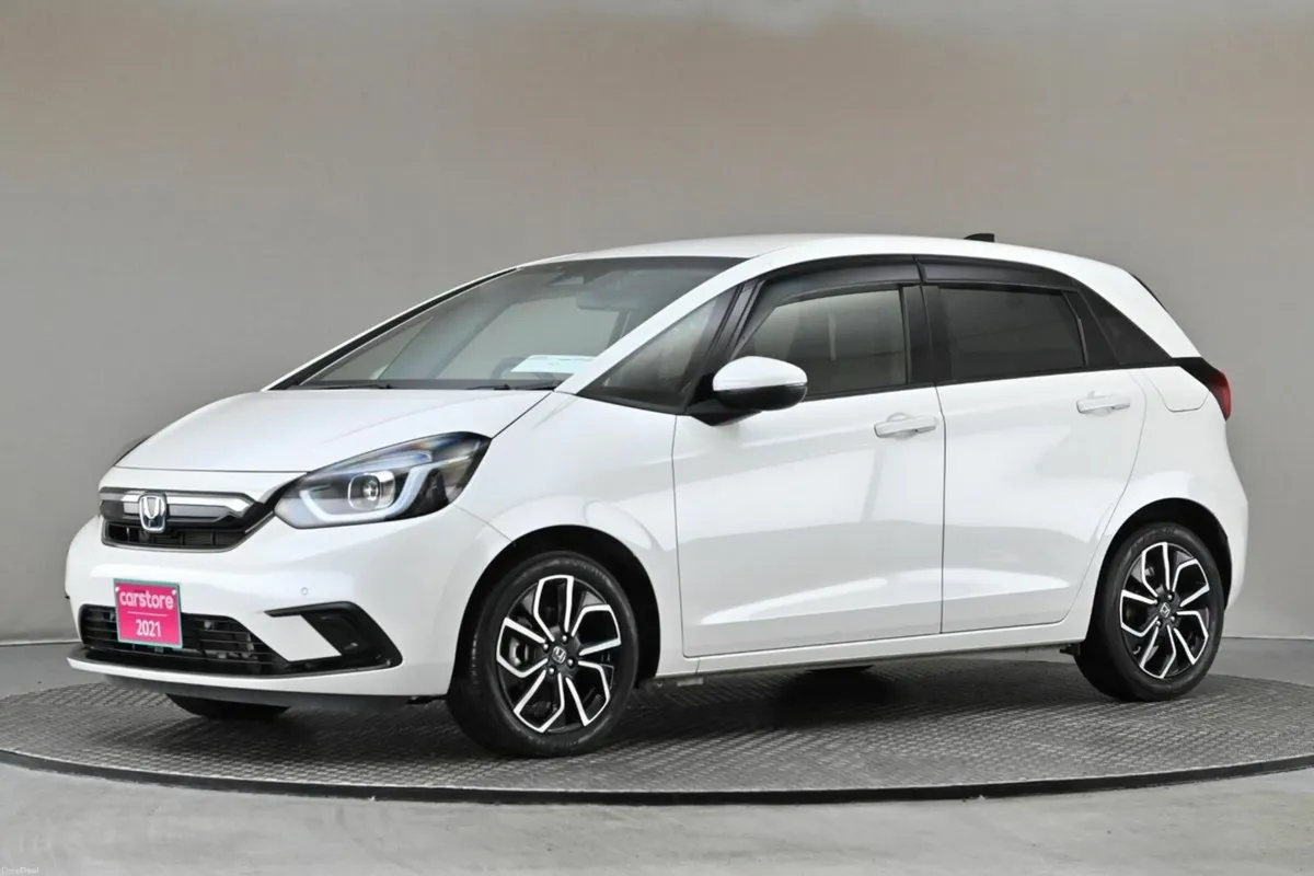 Honda Fit 1.5 109BHP HEV E-CVT **9"ANDROID CAR PLA - Image 4