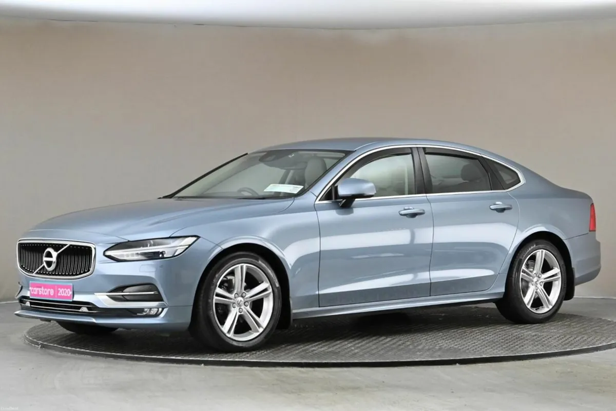 Volvo S90 2.0 D4 190BHP MOMENTUM **FULL BEIGE LEAT - Image 4