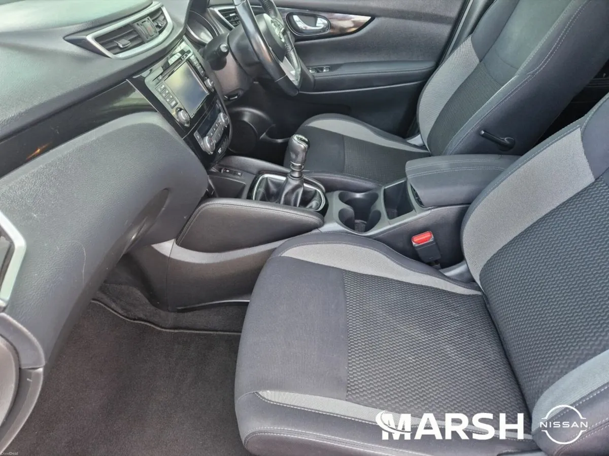 Nissan Qashqai 1.5 SV SP 18 4DR - Image 4