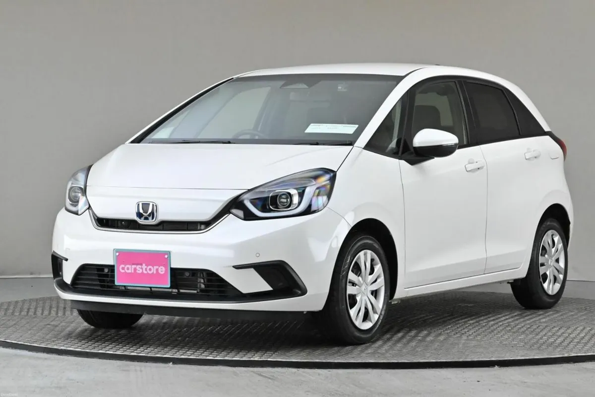 Honda Fit 1.5 109BHP HEV E-CVT **9"ANDROID CAR PLA - Image 3