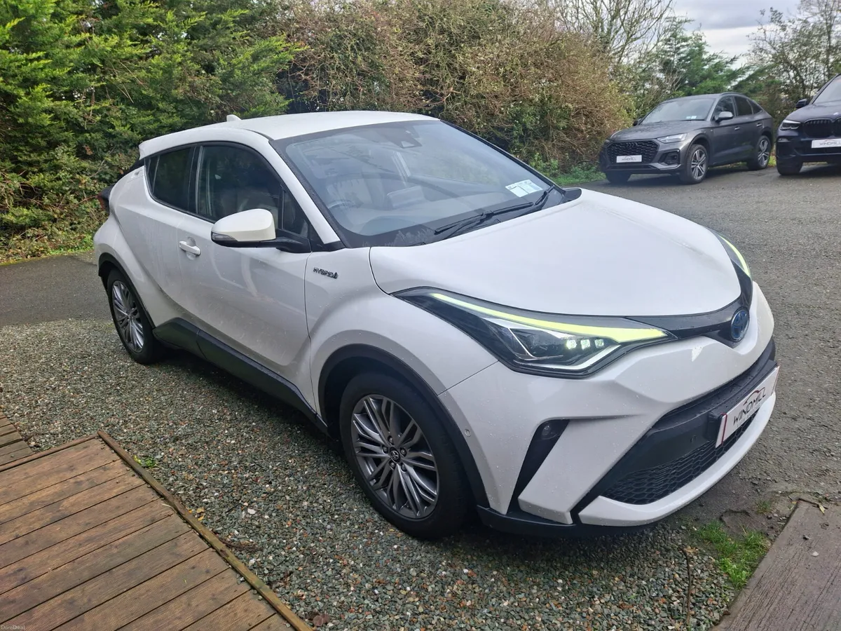 Toyota C-HR 1.8 HYBRID New Nct - Image 2