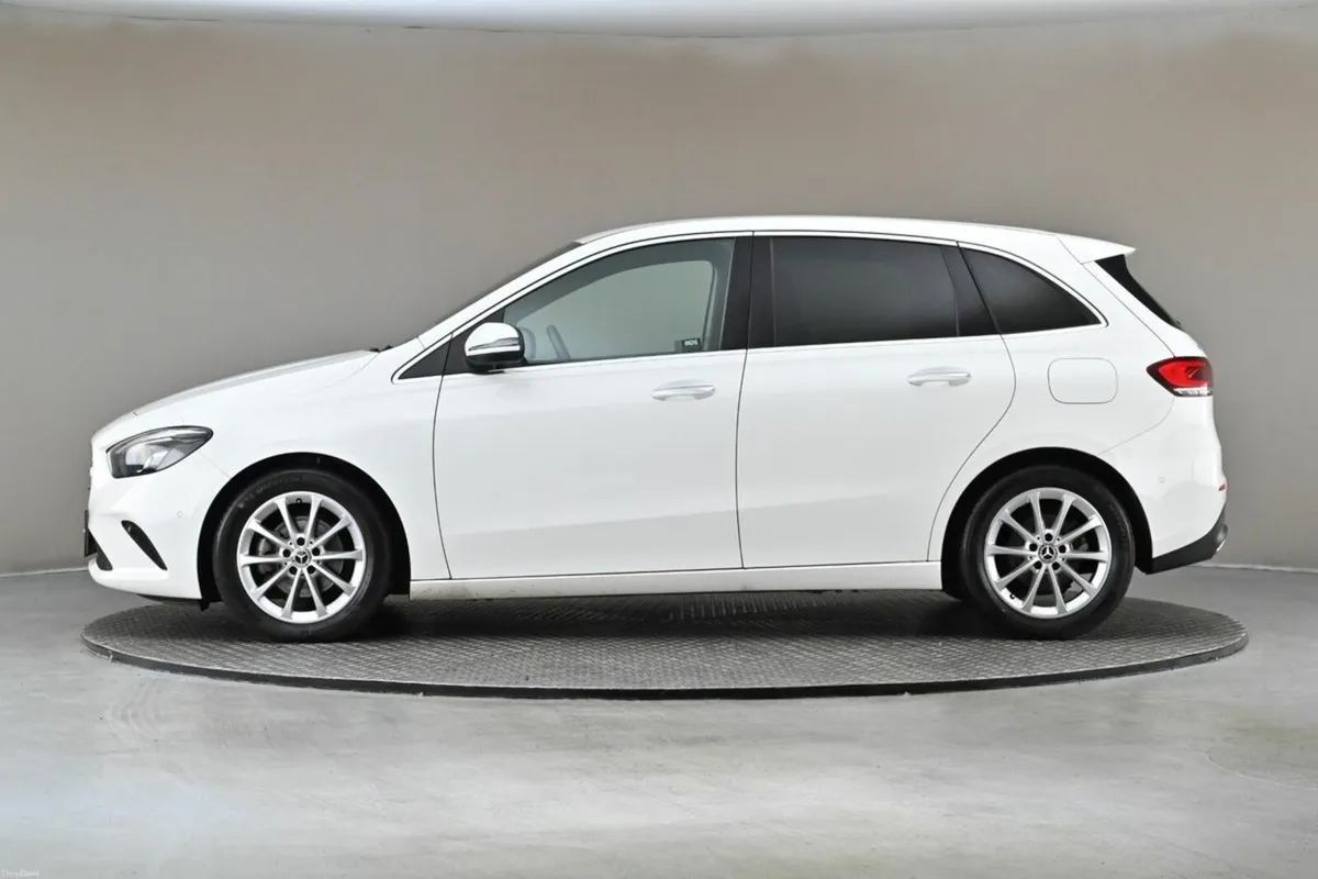 Mercedes-Benz B-Class **Just Reduced** B180 1.3 ** - Image 5