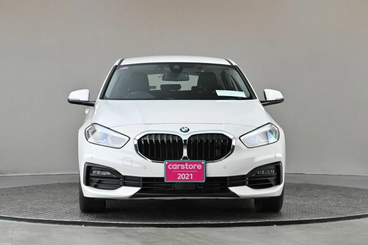 BMW 1-Series 118i AUTO **PARK SENSORS**REVERSE CAM - Image 2
