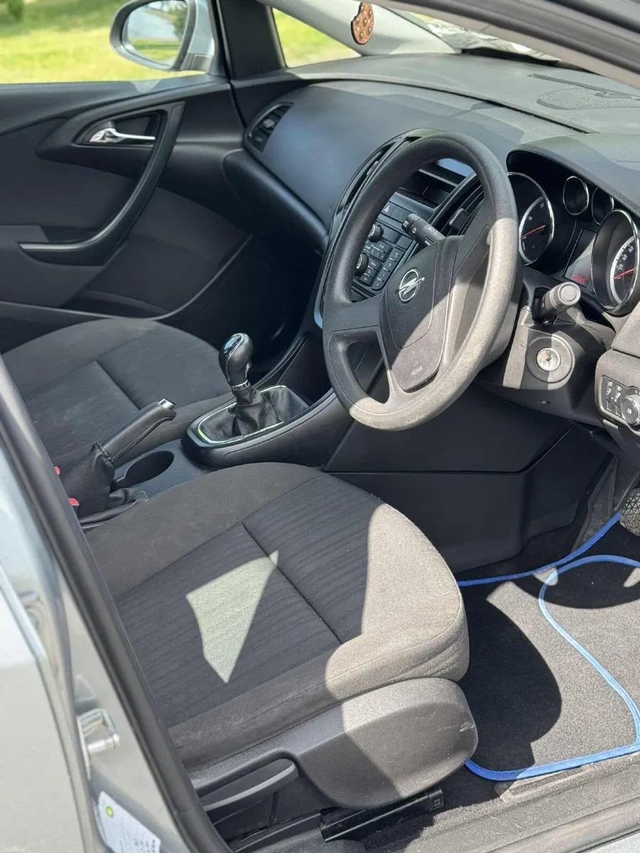 Opel Astra J 2014 1.3 CDTI - Image 3