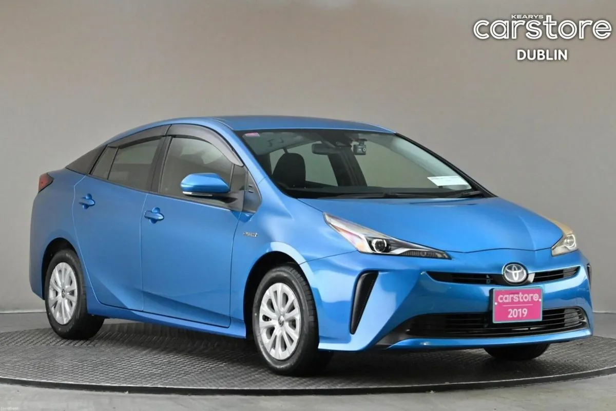 Toyota Prius 1.8 HYBRID FACE LIFT MODEL - Image 1