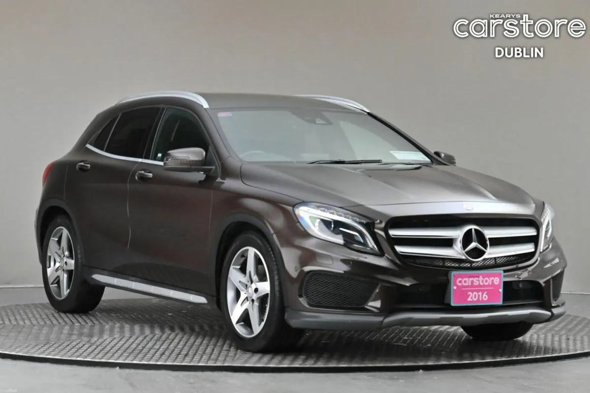 Mercedes-Benz GLA GLA 180 **AMG LINE**LEATHER SPOR - Image 1
