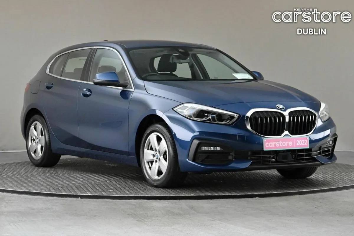BMW 1-Series 118i AUTO **REVERSE CAMERA**PARKING S - Image 1