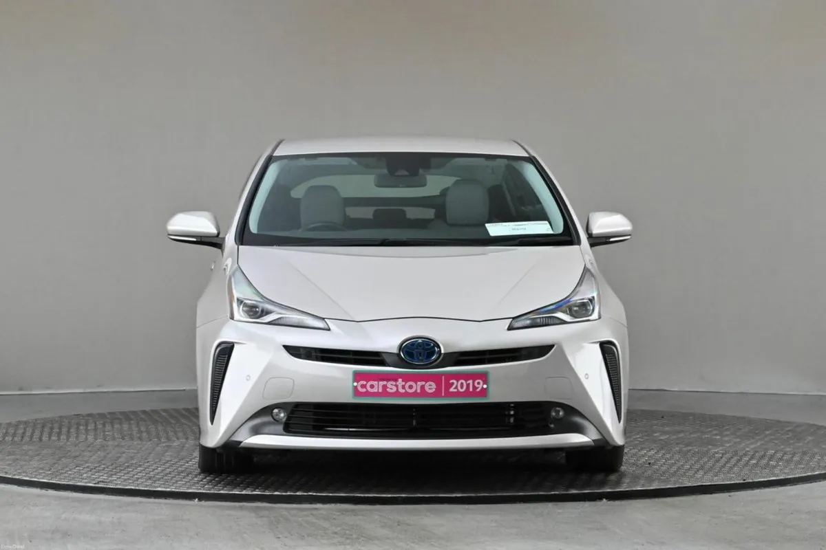 Toyota Prius 1.8 HYBRID **2TONE INTERIOR**REVERSE - Image 2