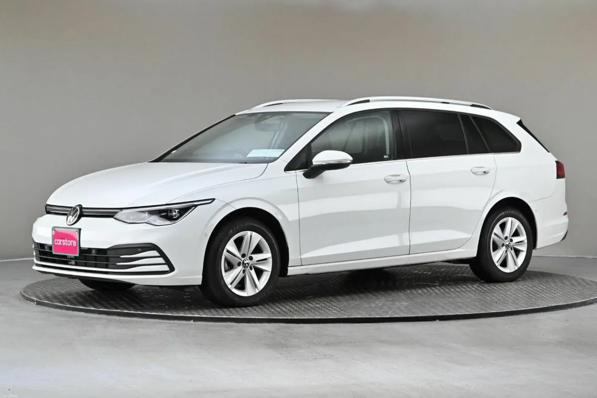 Volkswagen Golf 1.0 eTSI DSG MK8 VARIANT MILD-HYBR - Image 4