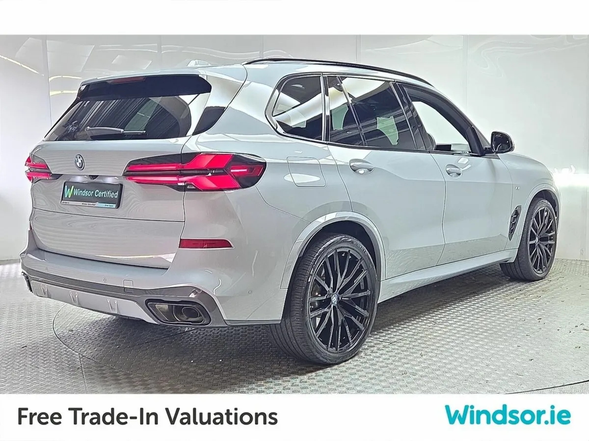 BMW X5 xDrive50e M Sport *Panoramic Sunroof* - Image 4