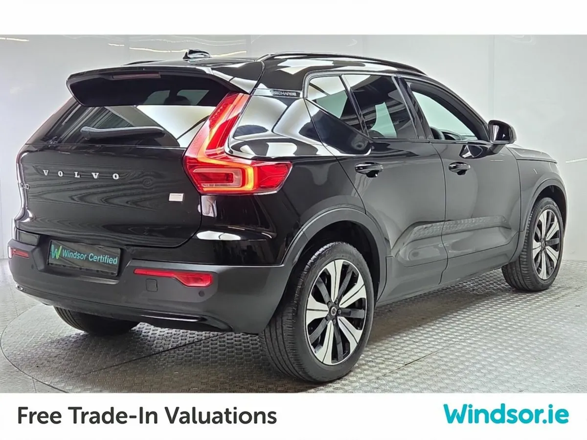Volvo XC40 Core Recharge EV - Image 3