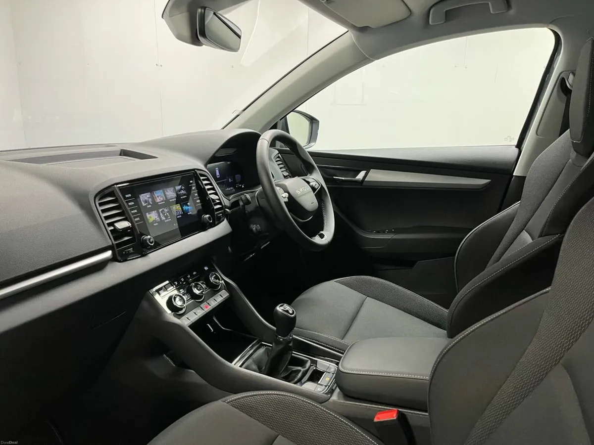 Skoda Karoq Selection 2.0TDI 115BHP - Reversing Ca - Image 4