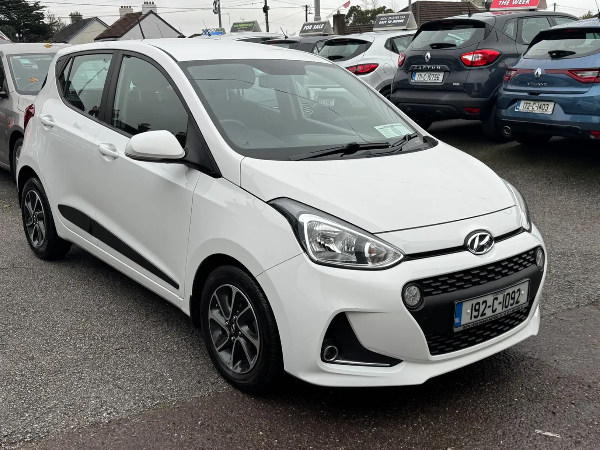 Hyundai i10 Deluxe very low mileage - Image 1