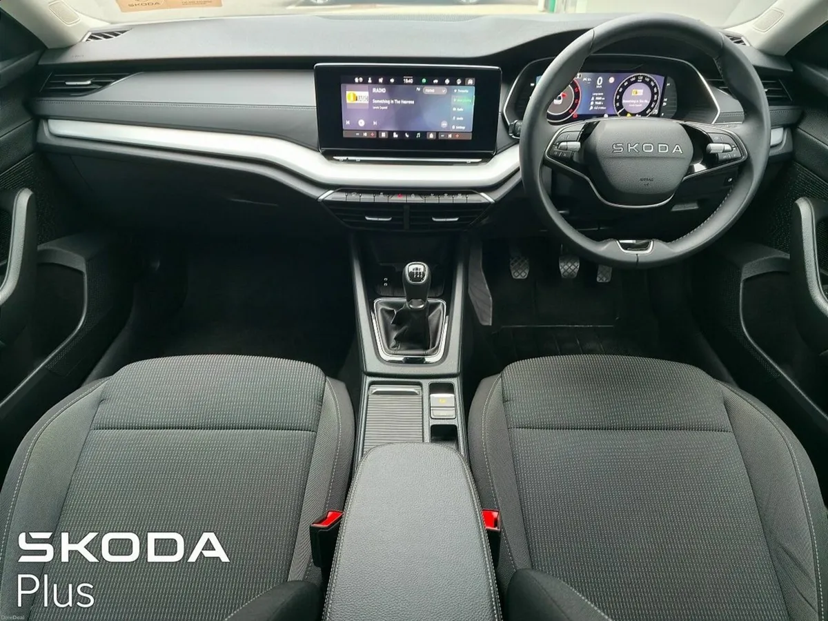 Skoda Octavia Selection 2.0TDI 115BHP - Image 2