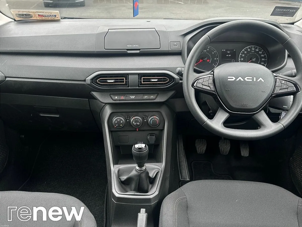 Dacia Sandero Stepway TCe 90 STEPWAY Essential - Image 3