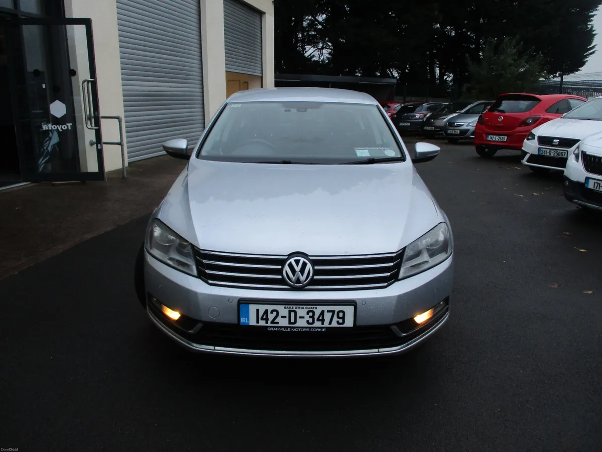 Volkswagen Passat  Comfortline 1.6tdi 2014 - Image 2