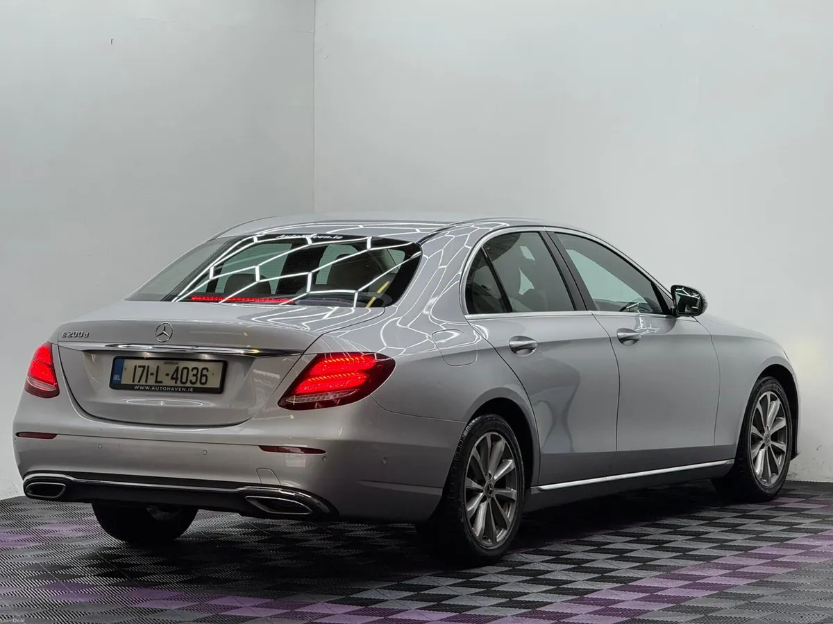 2017 Mercedes-Benz E-Class Avantgarde, Auto - Image 4