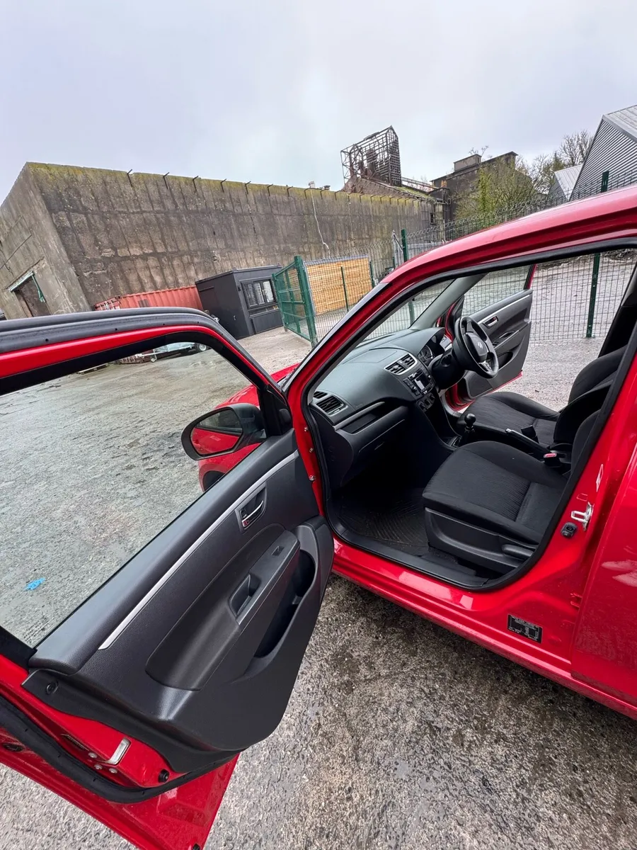 Suzuki Swift 1.2 SZ3 5DR - Image 4