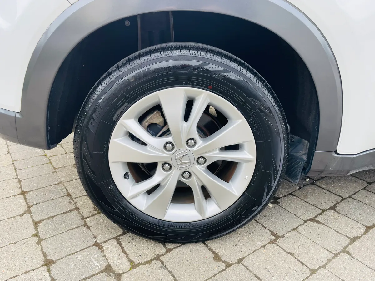 2018 HONDA VEZEL 1.5 HYBIRD AUTOMATIC HIGH SPEC - Image 5