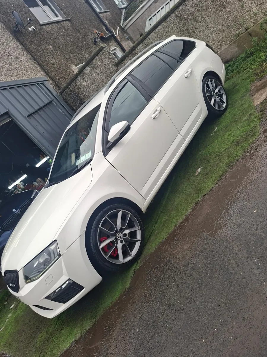 Skoda Octavia VRS - Image 1