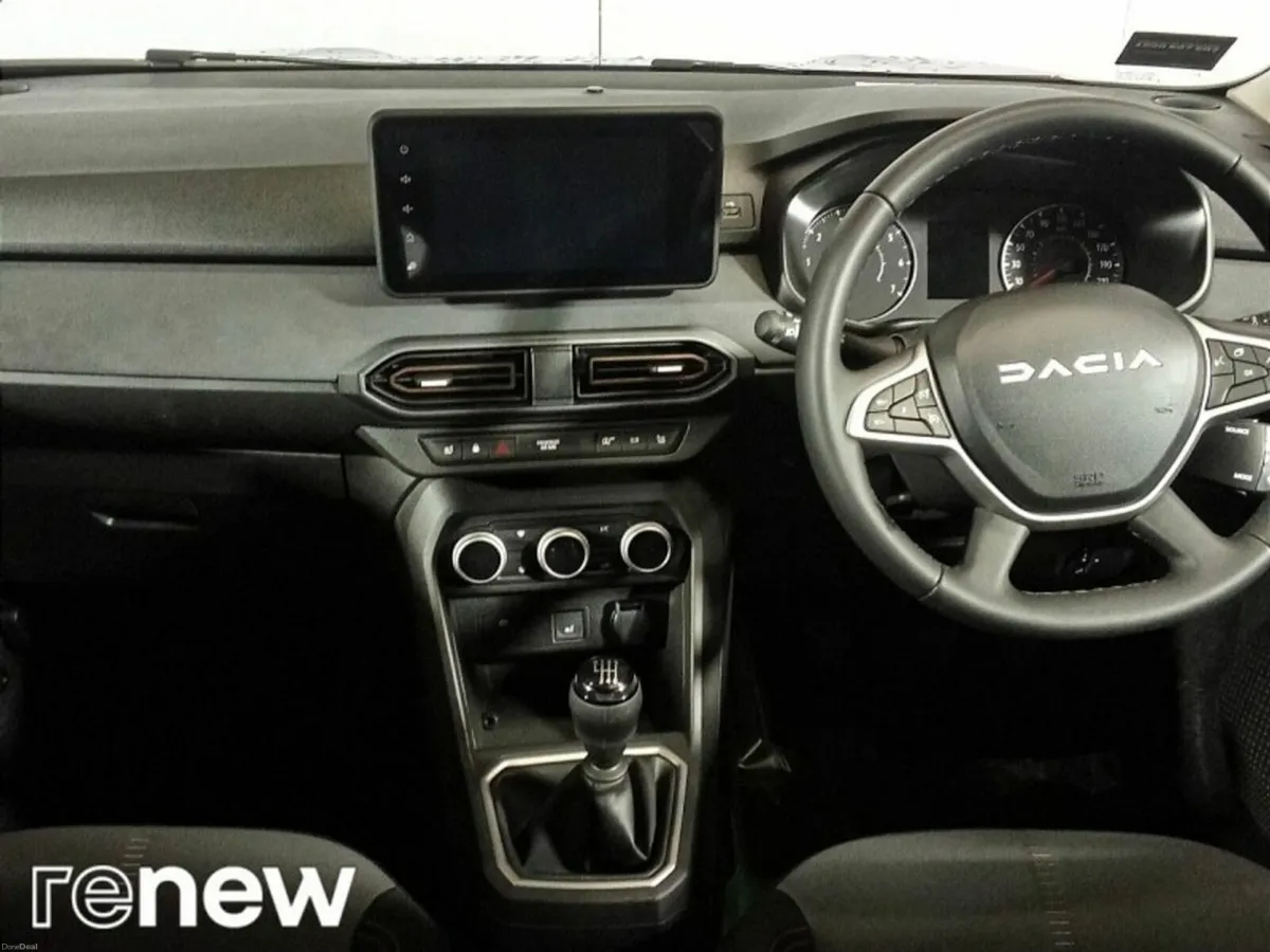 Dacia Sandero Stepway TCe 90 STEPWAY Expression - Image 2