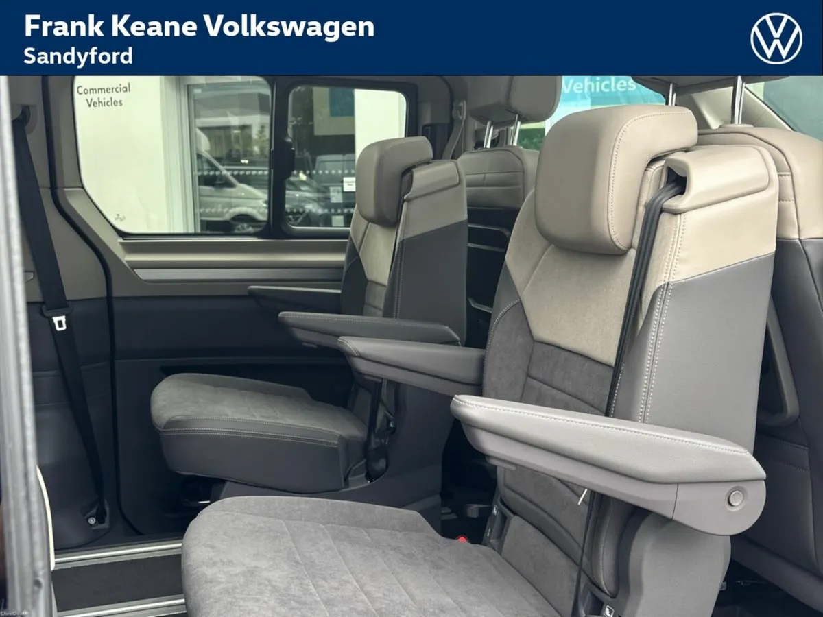 Volkswagen Multivan STYLE PHEV AUTO 240BHP *APPLE - Image 6