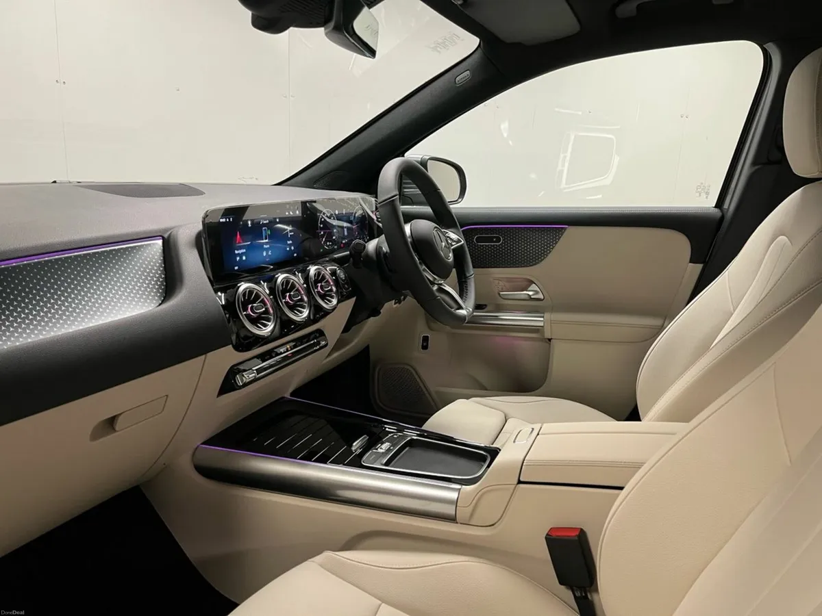 Mercedes-Benz GLA 180d Progressive High spec demo - Image 6