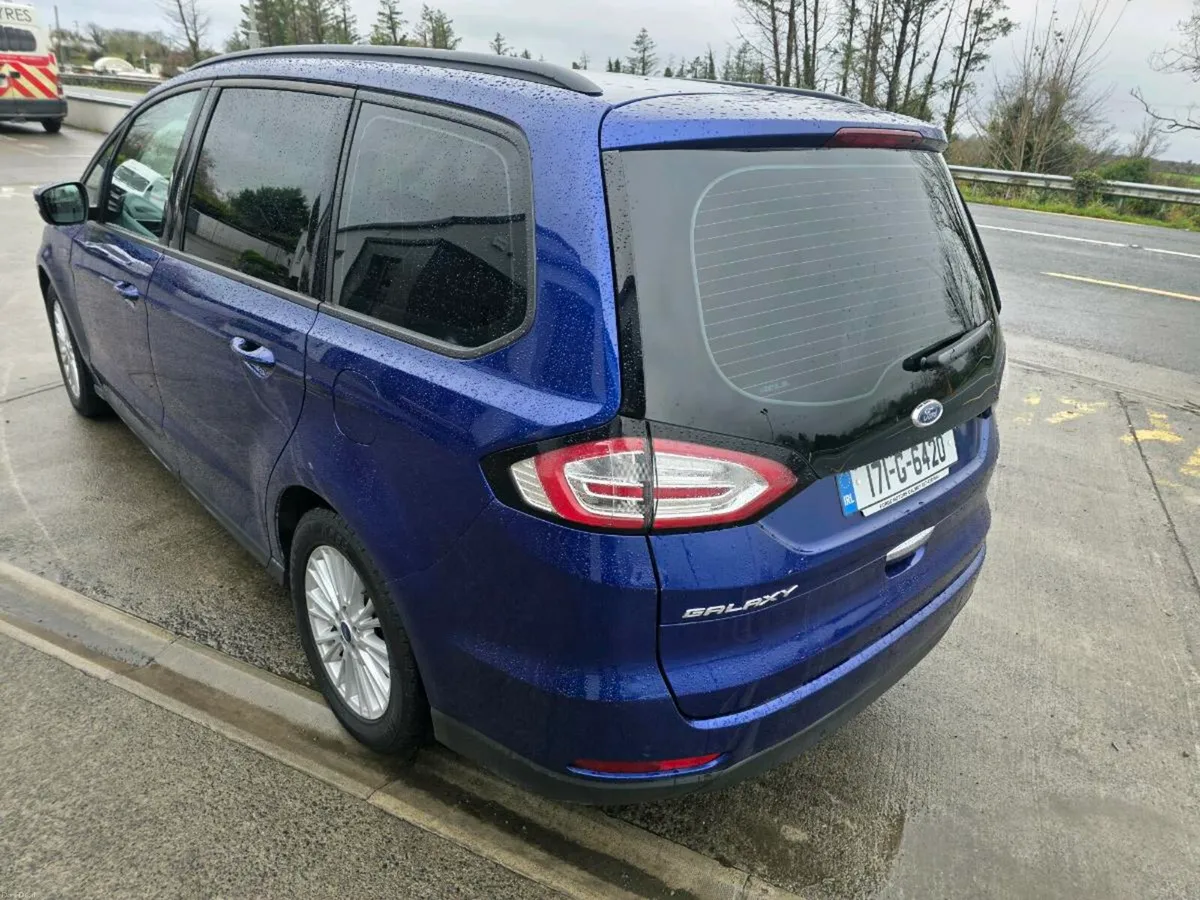 171 Ford Galaxy 7 seater - Image 3