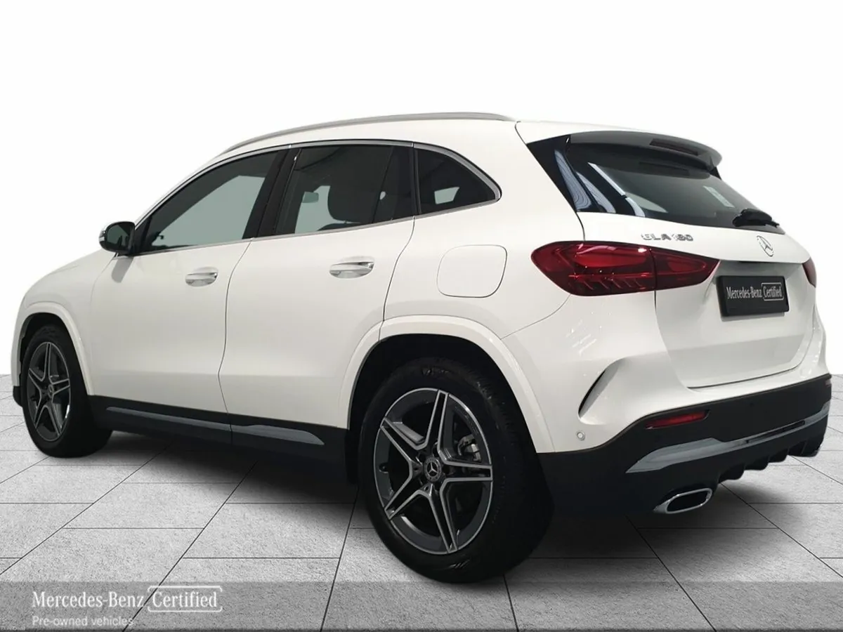 Mercedes-Benz GLA GLA 180 AMG Line - Image 3