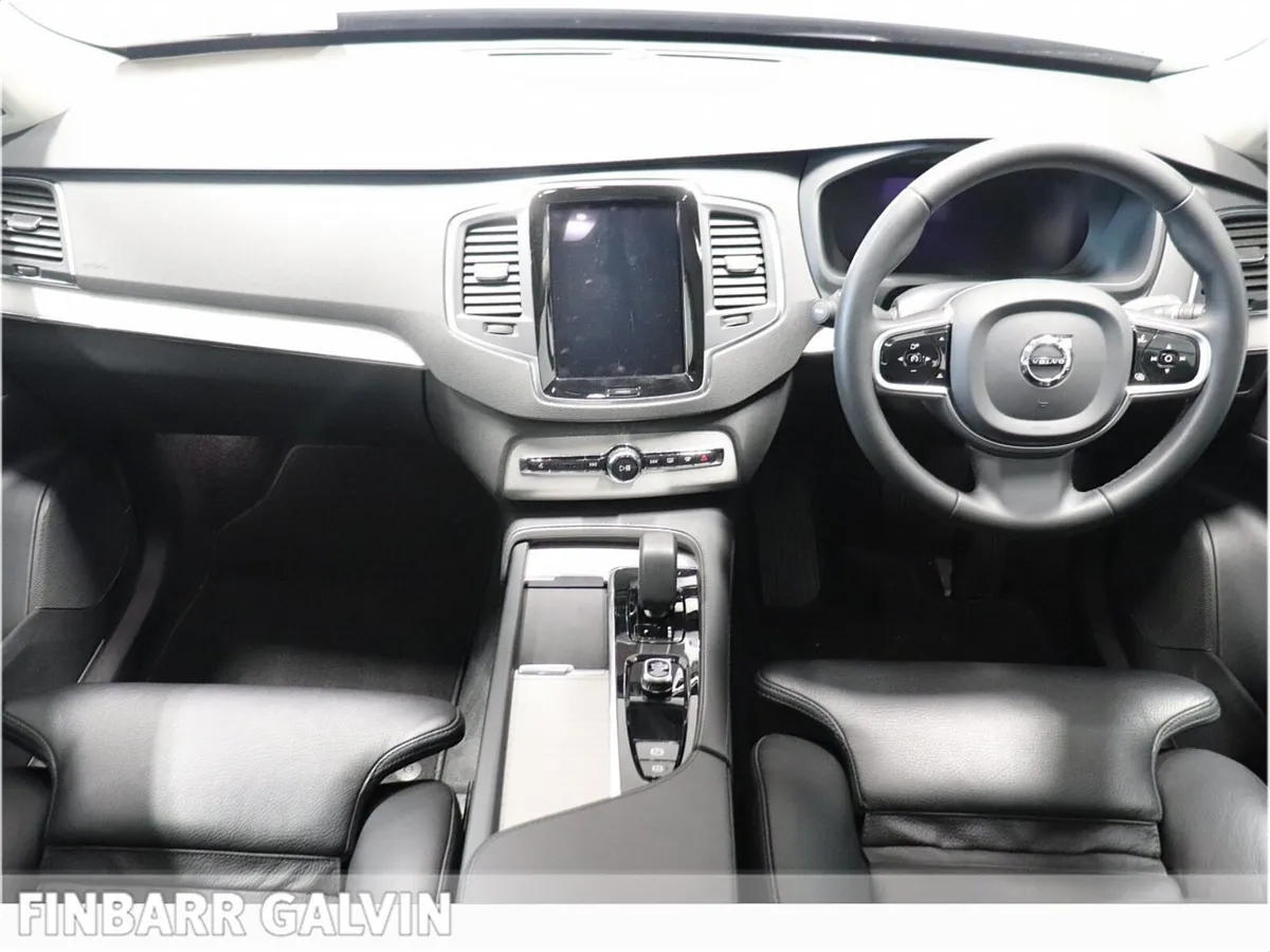 XC90 Core T8 Recharge AWD - Image 4