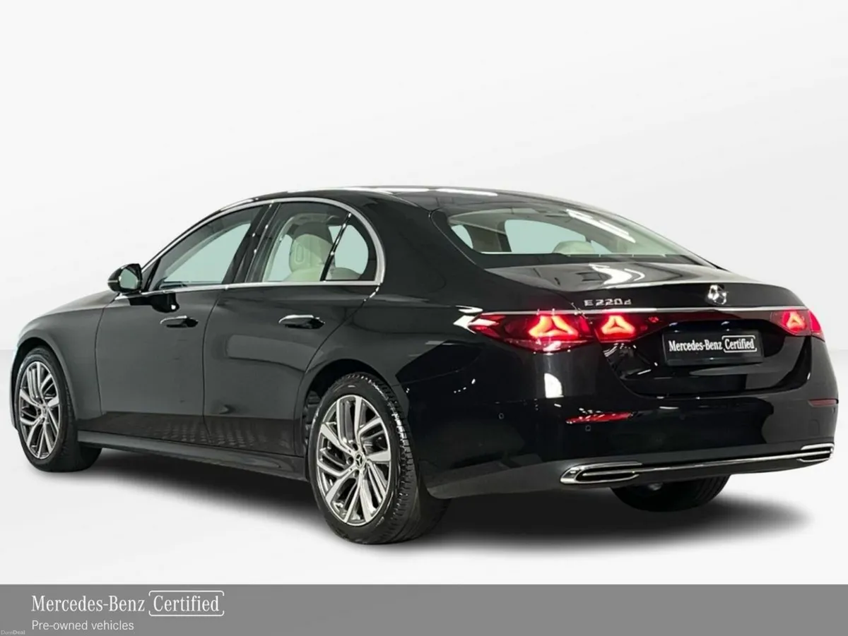 Mercedes-Benz E-Class 220d Avantgarde - 1 OWNER IR - Image 4