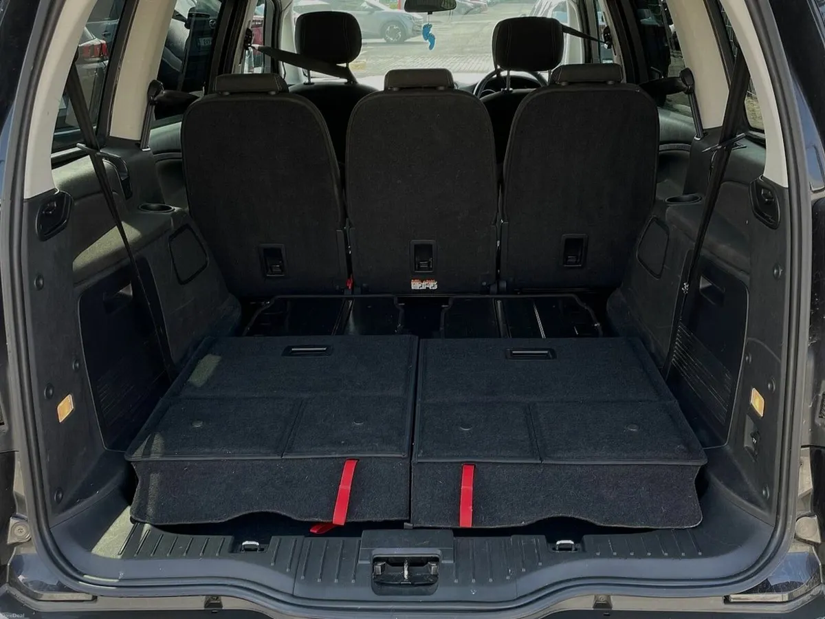 Ford Galaxy  2.0TDCi 140PS Zetec Powershift - Image 5